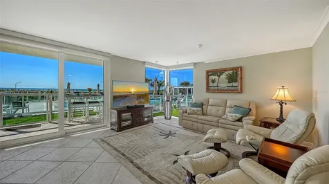 2425 Gulf Of Mexico Drive Longboat Key FL 34228