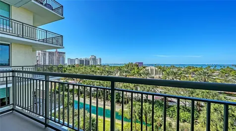 800 N Tamiami Trail Sarasota FL 34236