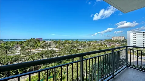 800 N Tamiami Trail Sarasota FL 34236