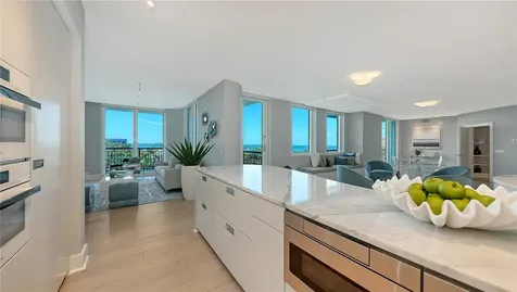 800 N Tamiami Trail Sarasota FL 34236
