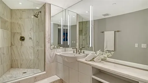 800 N Tamiami Trail Sarasota FL 34236