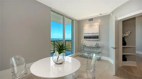 800 N Tamiami Trail Sarasota FL 34236