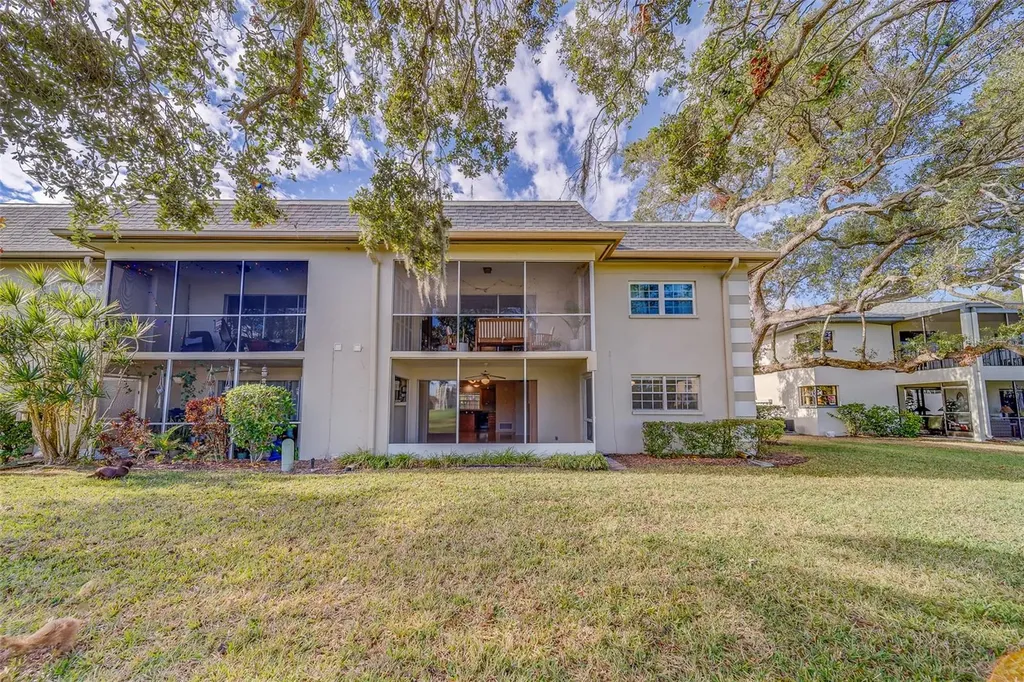69 Country Club Drive Largo FL 33771