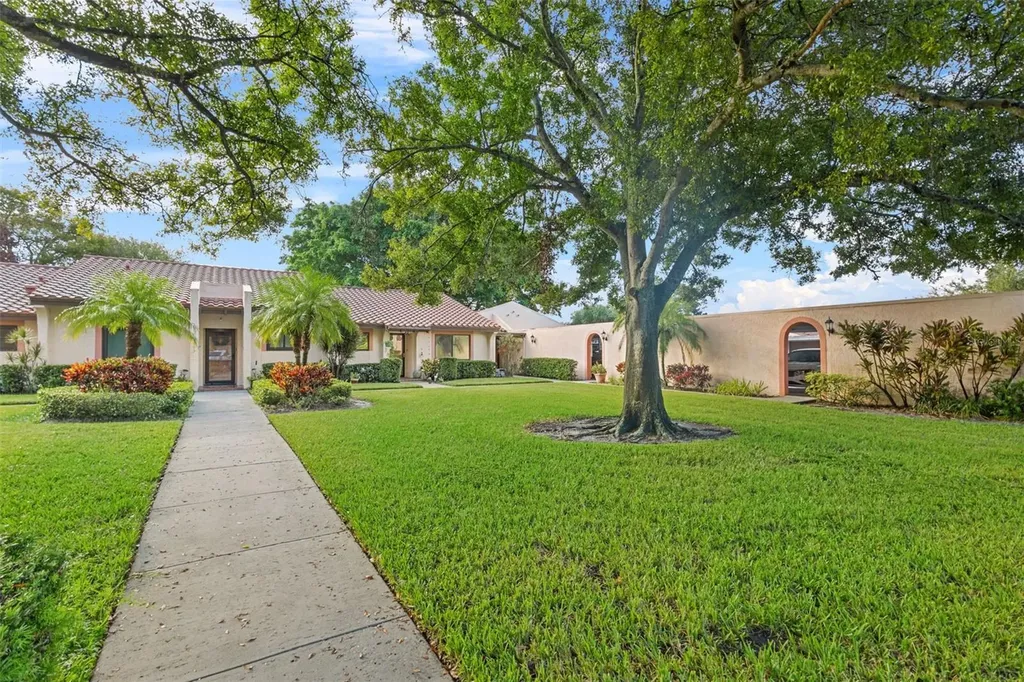 9669 86th Avenue Seminole FL 33777
