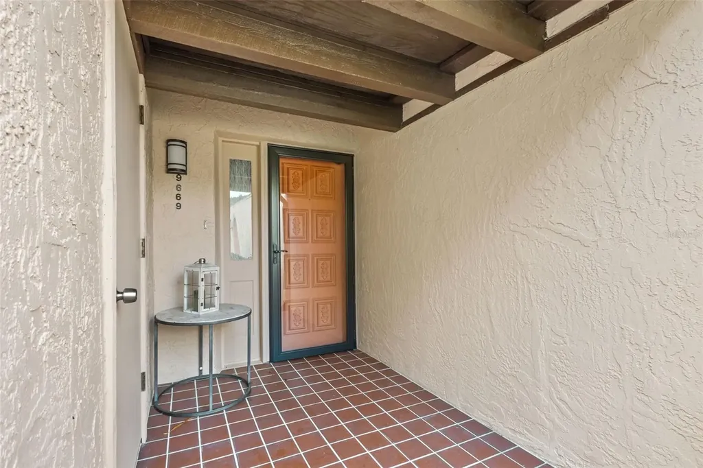 9669 86th Avenue Seminole FL 33777