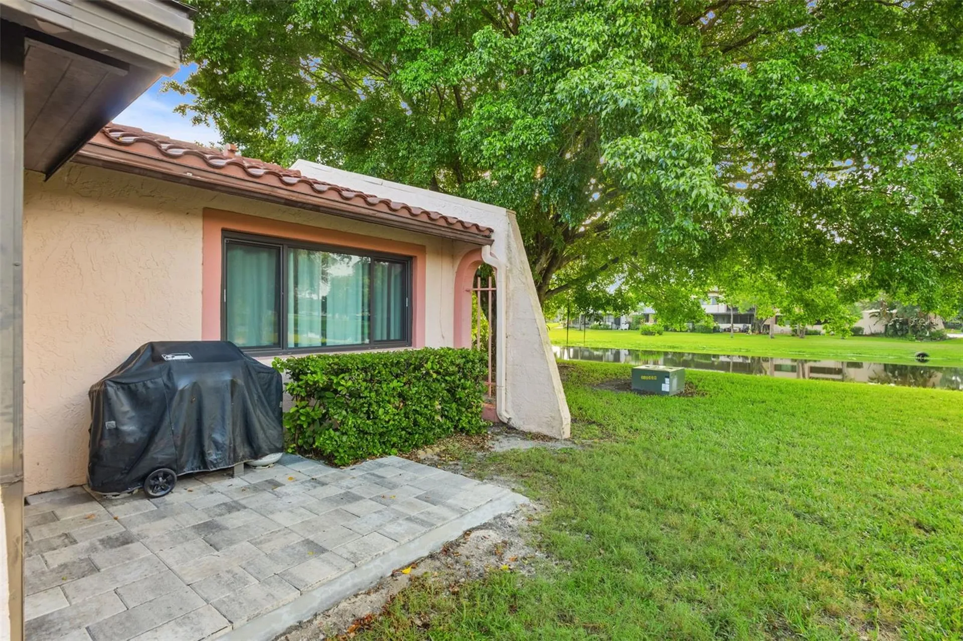 9669 86th Avenue Seminole FL 33777