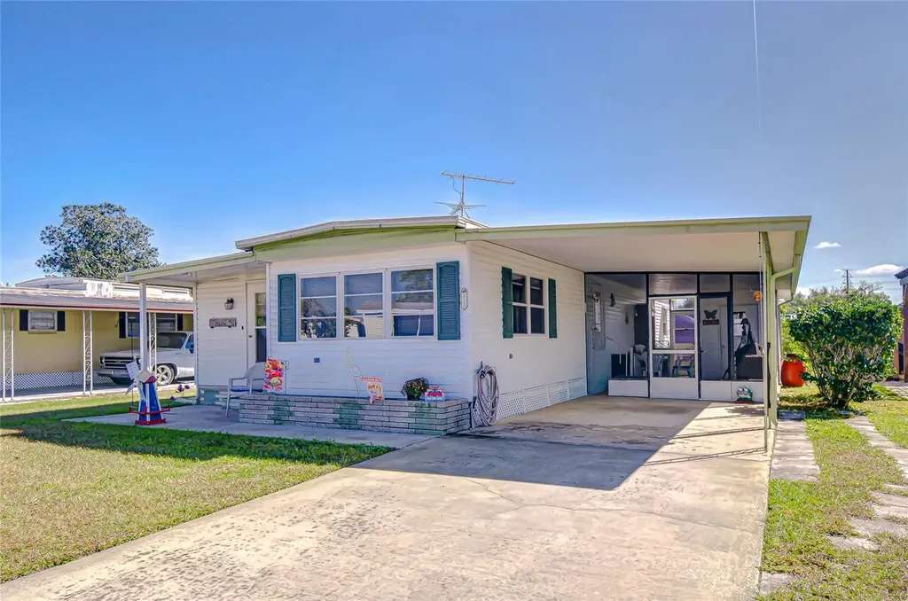 35132 Zephyr Shores Drive Zephyrhills FL 33541