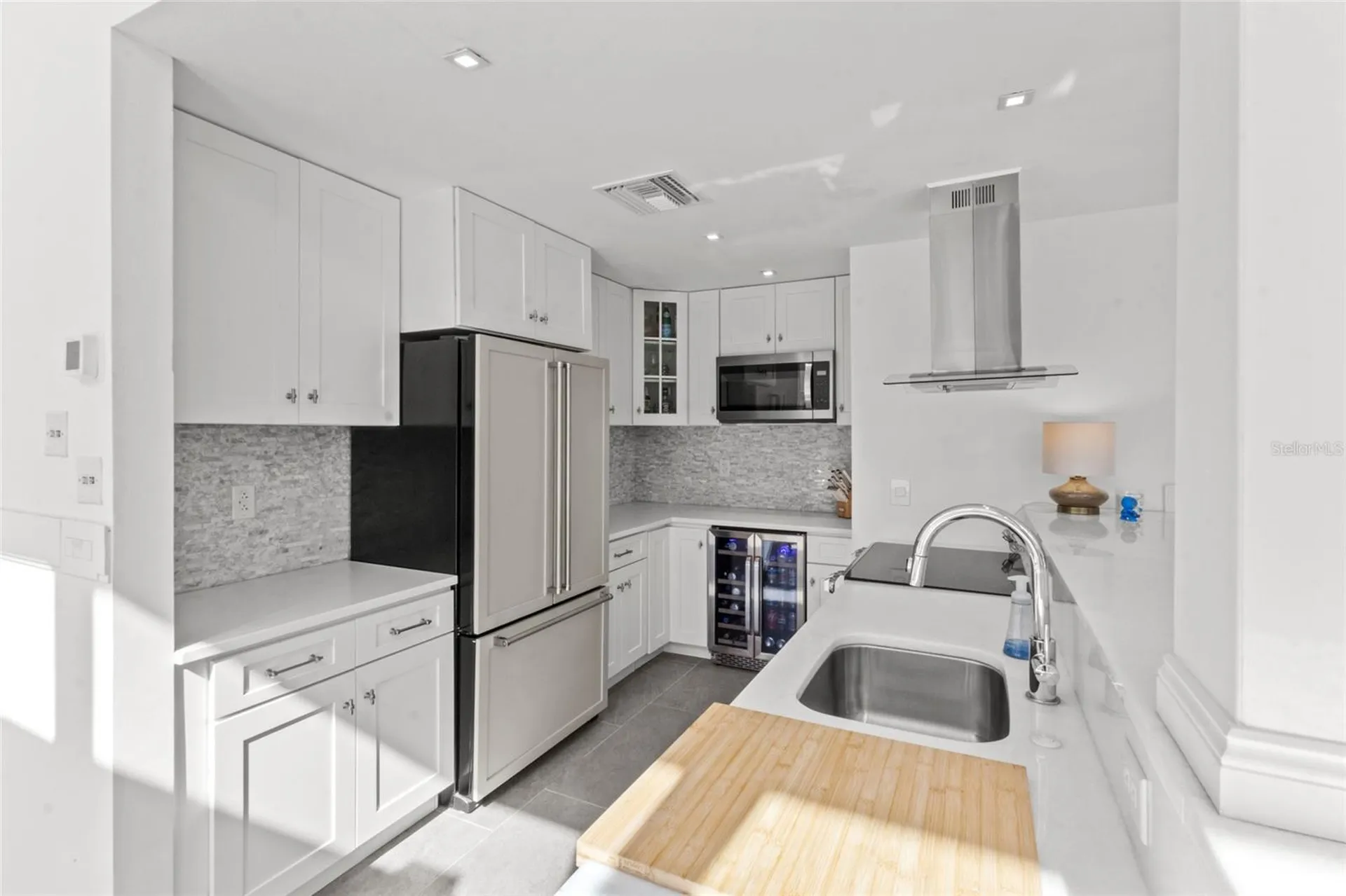 624 Saint Judes Drive Longboat Key FL 34228