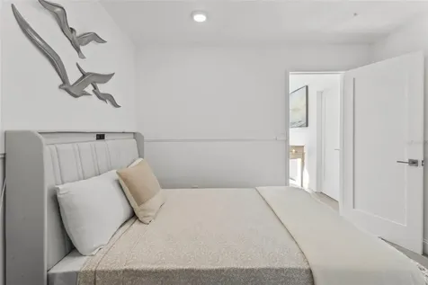 624 Saint Judes Drive Longboat Key FL 34228