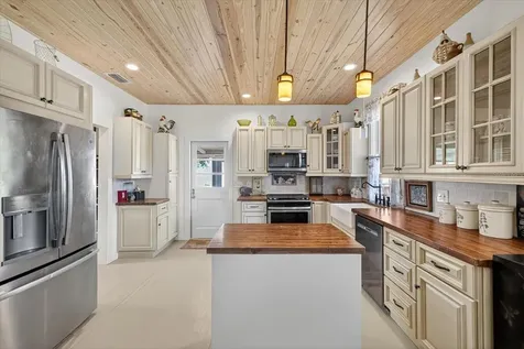 6207 Main Street New Port Richey FL 34653