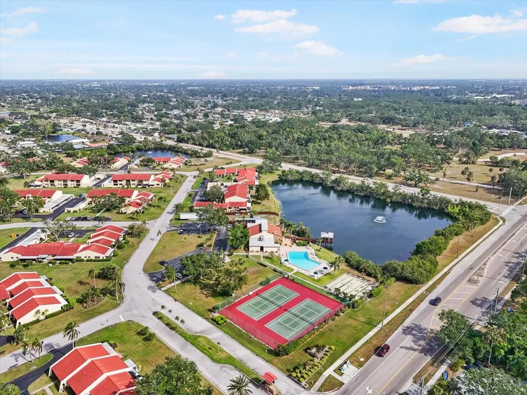 1421 57th Street W Bradenton FL 34209