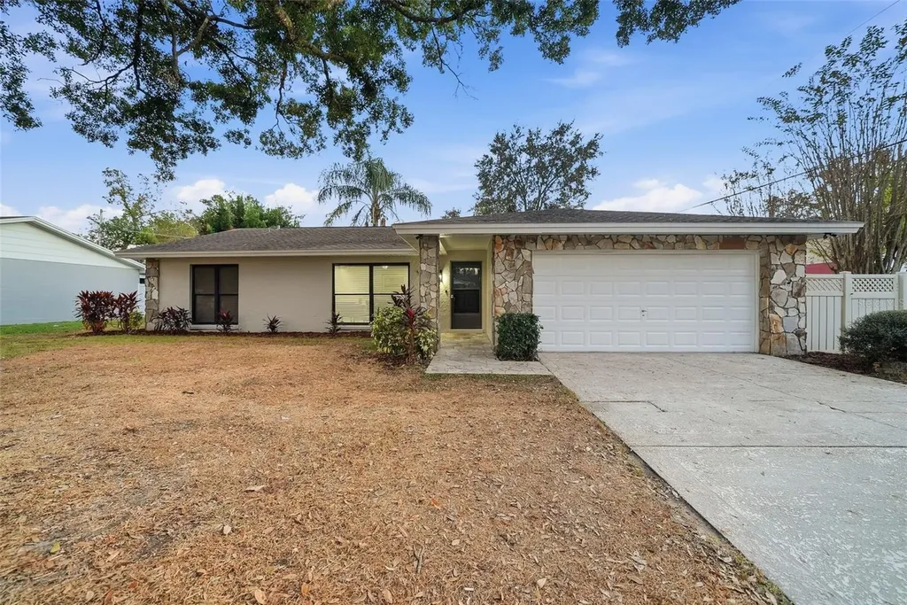 401 Greenview Drive Brandon FL 33510