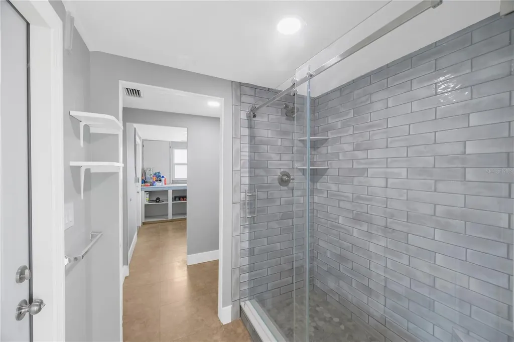 827 Blue Heron Boulevard Ruskin FL 33570