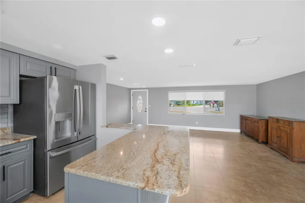 827 Blue Heron Boulevard Ruskin FL 33570