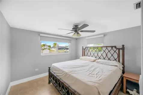 827 Blue Heron Boulevard Ruskin FL 33570