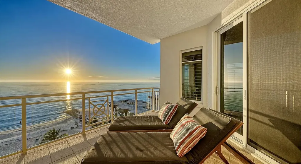 2052 Benjamin Franklin Drive Sarasota FL 34236