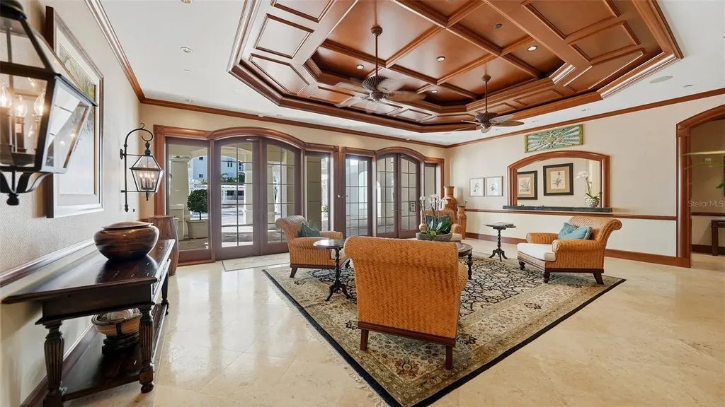 2052 Benjamin Franklin Drive Sarasota FL 34236