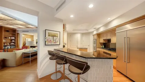 2052 Benjamin Franklin Drive Sarasota FL 34236