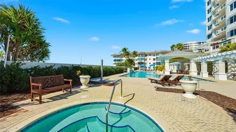 2052 Benjamin Franklin Drive Sarasota FL 34236