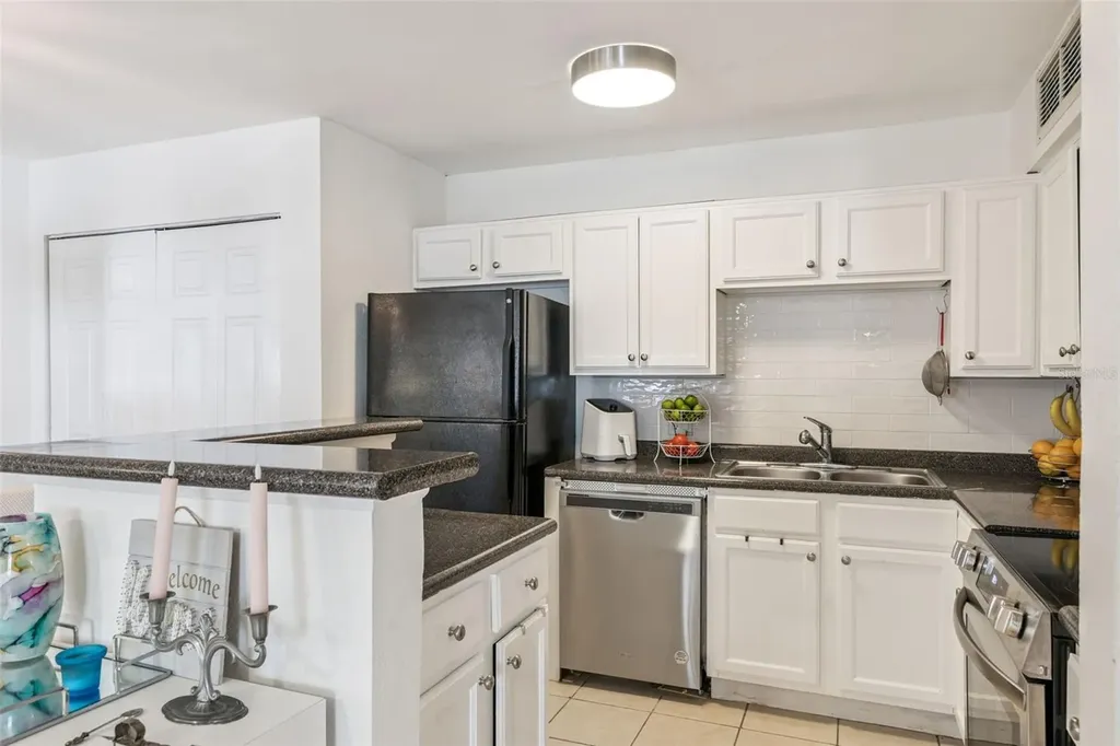 415 Lakepointe Drive Altamonte Springs FL 32701
