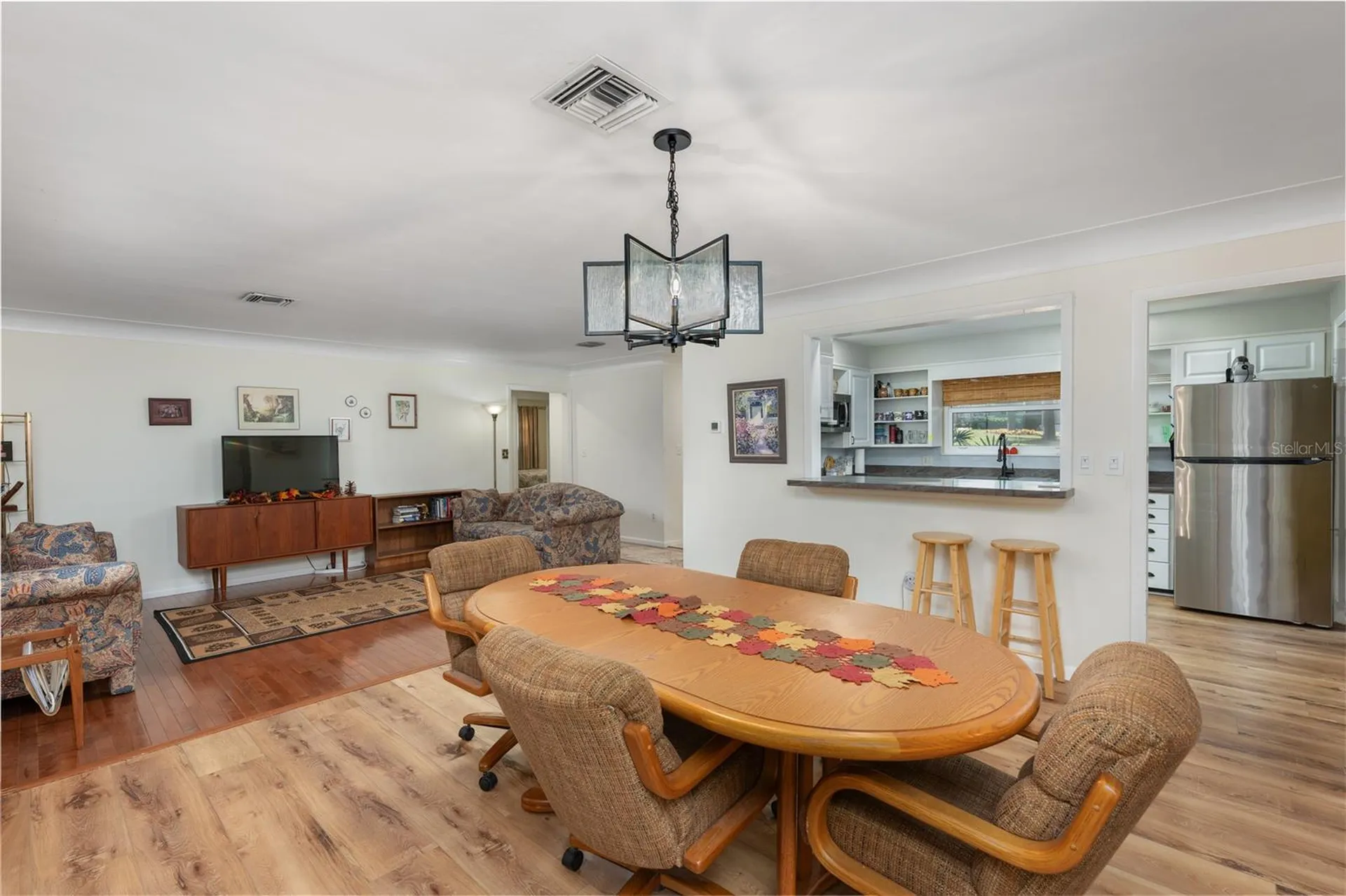 1438 Crestview Drive Mount Dora FL 32757