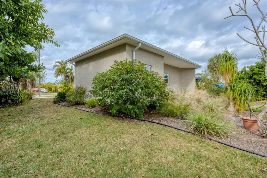 5105 Ackley Terrace Port Charlotte FL 33981