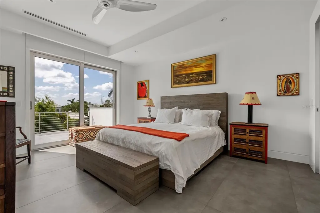 1365 Harbor Drive Sarasota FL 34239