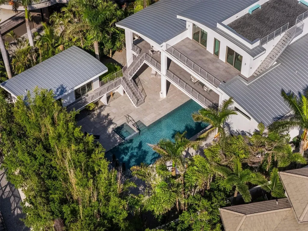 1365 Harbor Drive Sarasota FL 34239