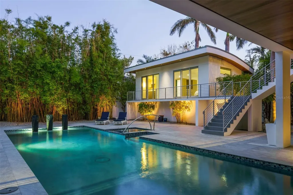 1365 Harbor Drive Sarasota FL 34239