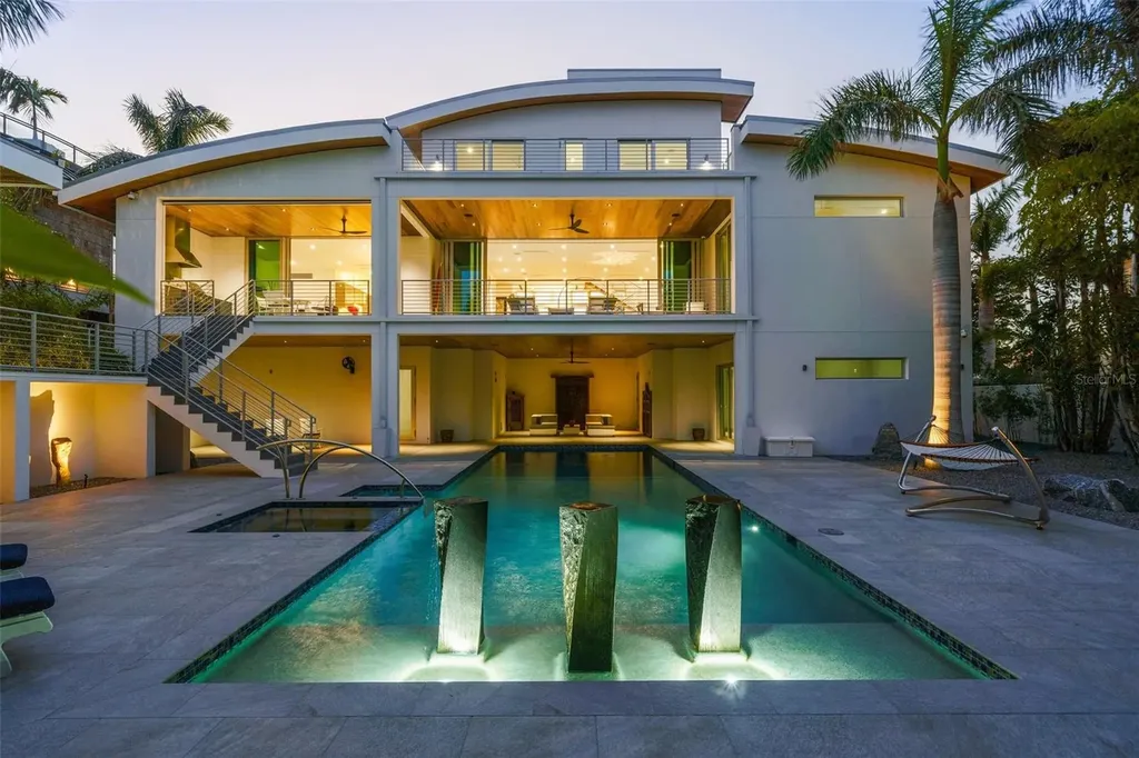 1365 Harbor Drive Sarasota FL 34239