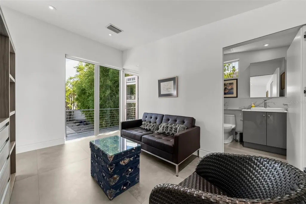 1365 Harbor Drive Sarasota FL 34239