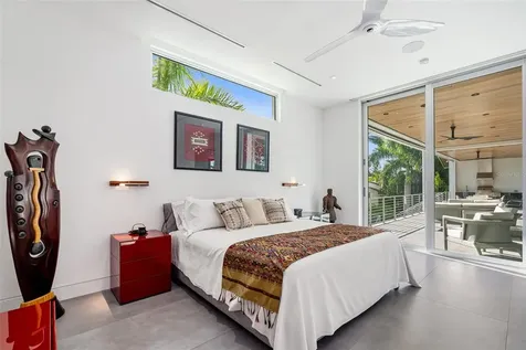 1365 Harbor Drive Sarasota FL 34239