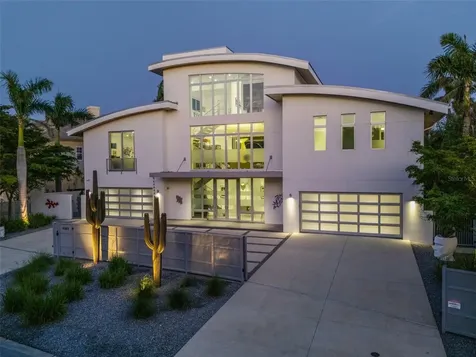 1365 Harbor Drive Sarasota FL 34239
