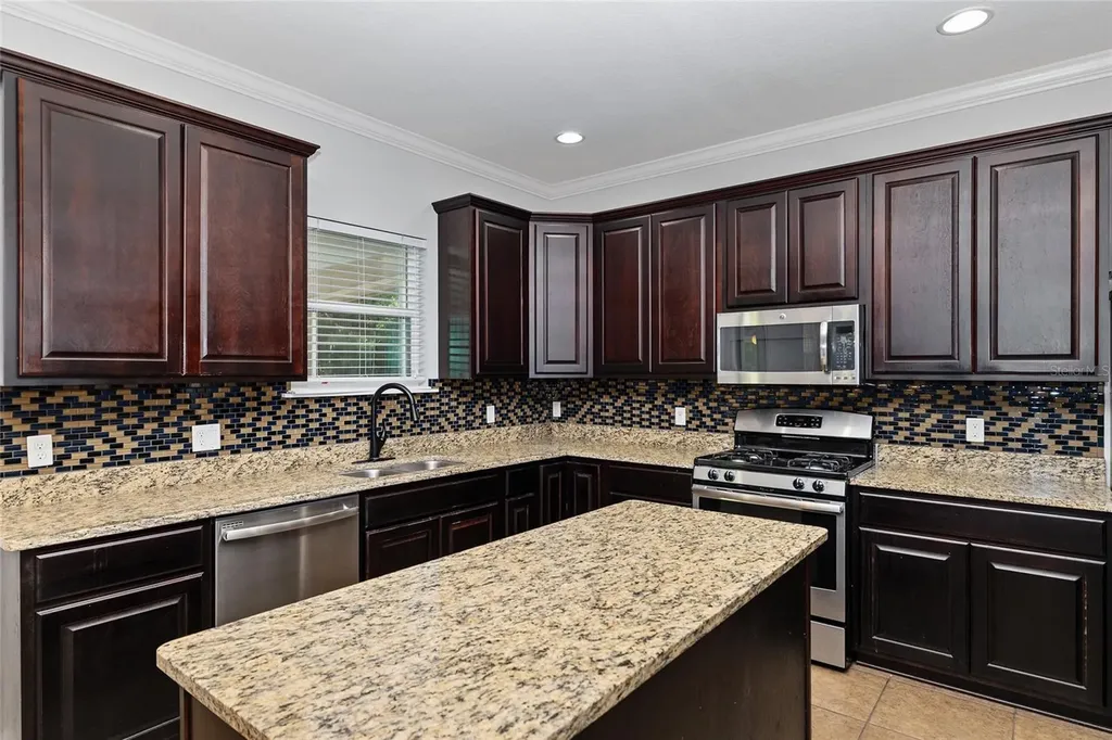 1048 NW 233rd Drive Newberry FL 32669