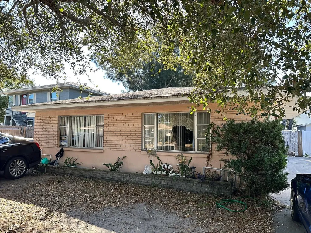 1487 Laura Street Clearwater FL 33755