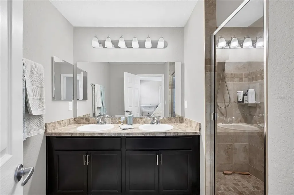 1314 Grantham Drive Sarasota FL 34234