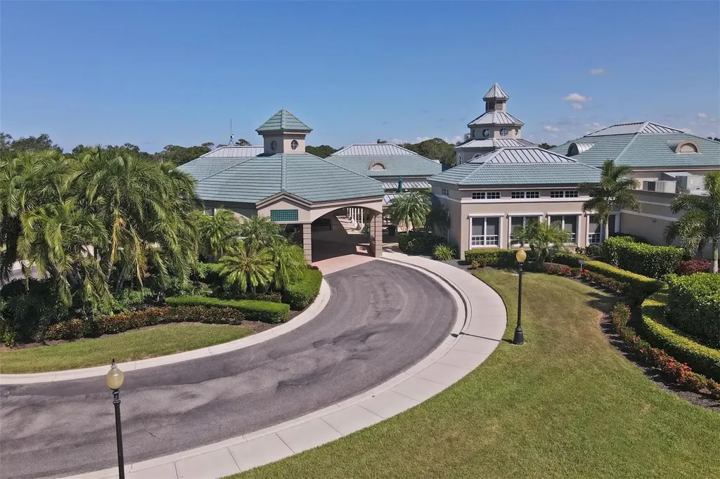 446 Pinewood Lake Drive Venice FL 34285
