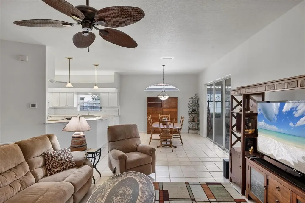 446 Pinewood Lake Drive Venice FL 34285