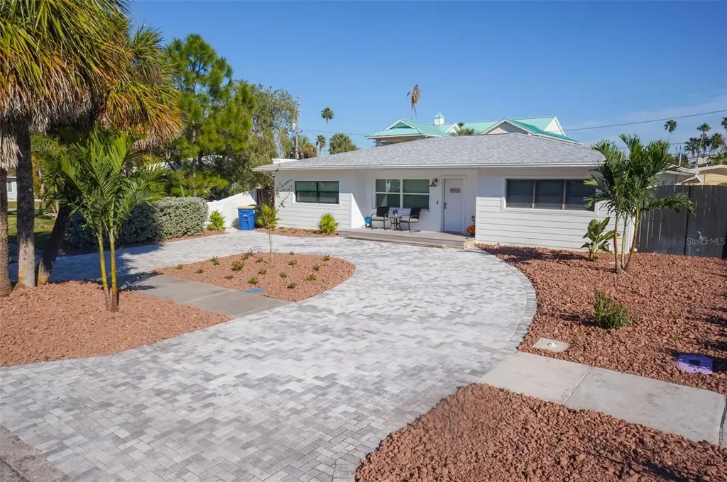 929 Lantana Avenue Clearwater Beach FL 33767