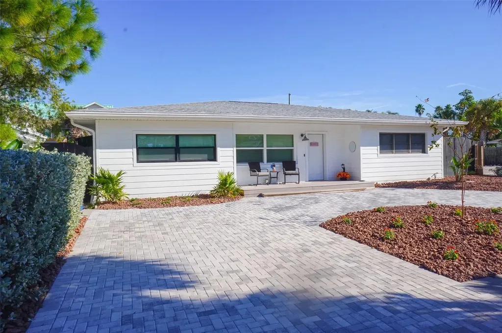 929 Lantana Avenue Clearwater Beach FL 33767