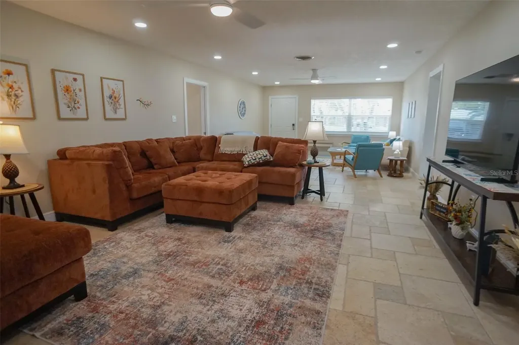929 Lantana Avenue Clearwater Beach FL 33767