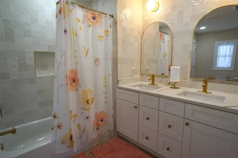 929 Lantana Avenue Clearwater Beach FL 33767