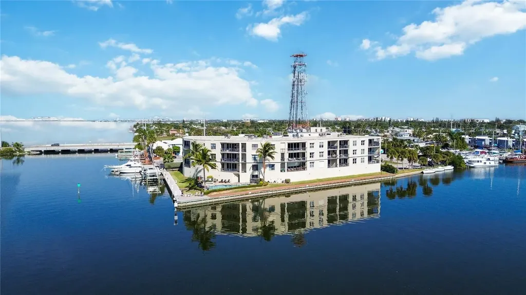 4125 W End Road Cocoa Beach FL 32931