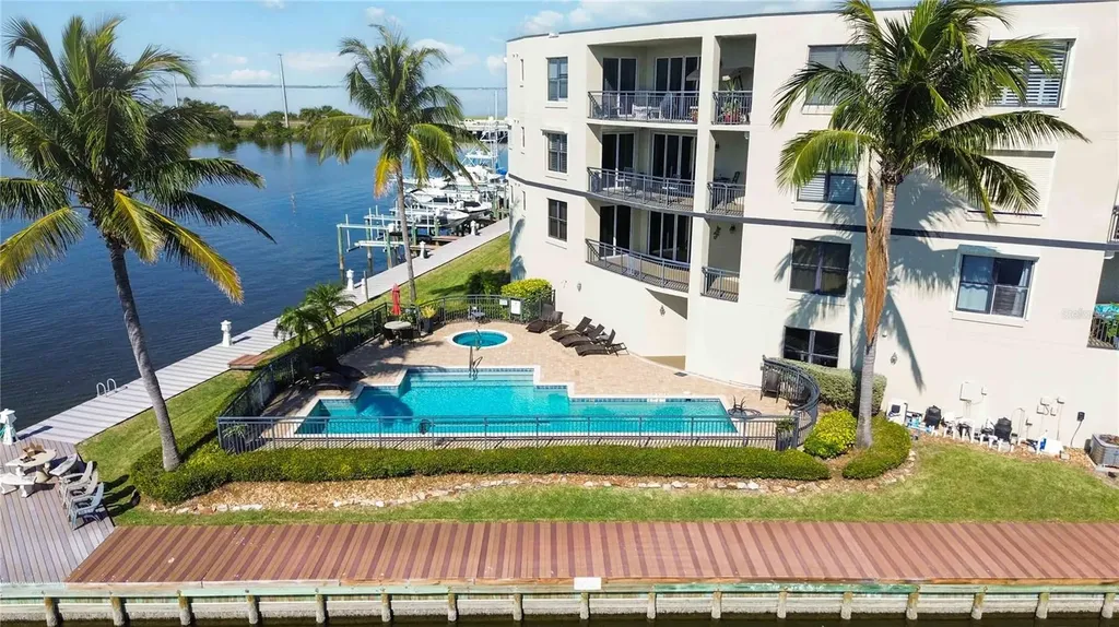 4125 W End Road Cocoa Beach FL 32931