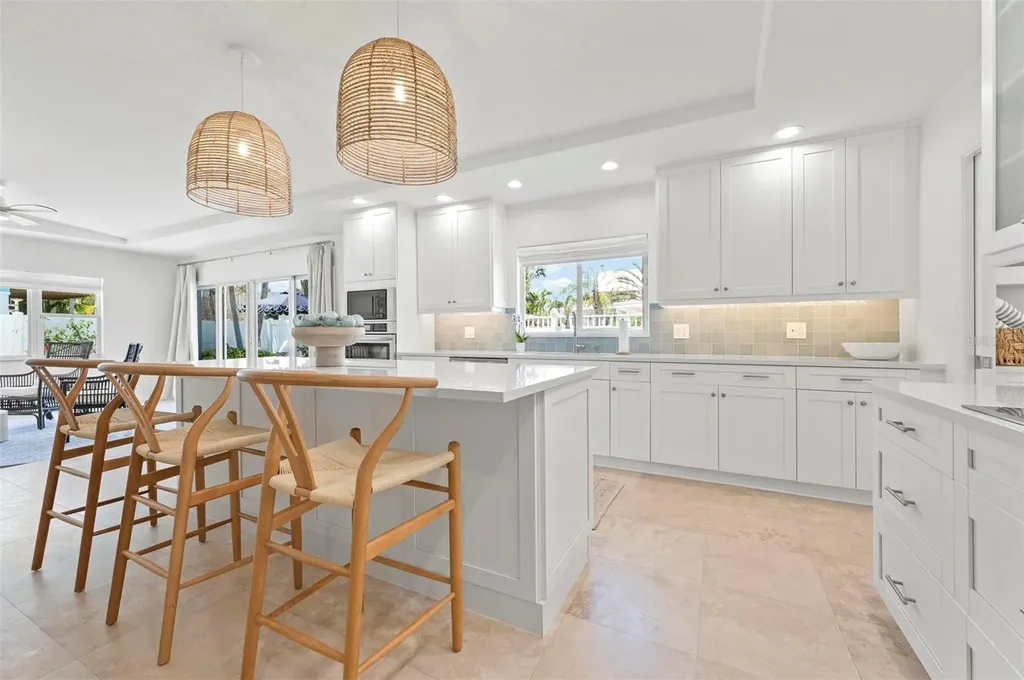 204 75th Street Holmes Beach FL 34217