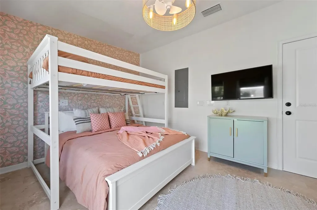204 75th Street Holmes Beach FL 34217