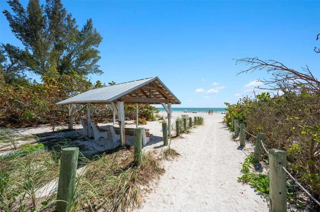 204 75th Street Holmes Beach FL 34217