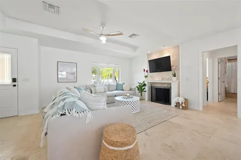 204 75th Street Holmes Beach FL 34217