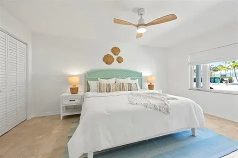 204 75th Street Holmes Beach FL 34217