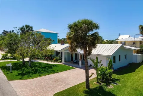 204 75th Street Holmes Beach FL 34217